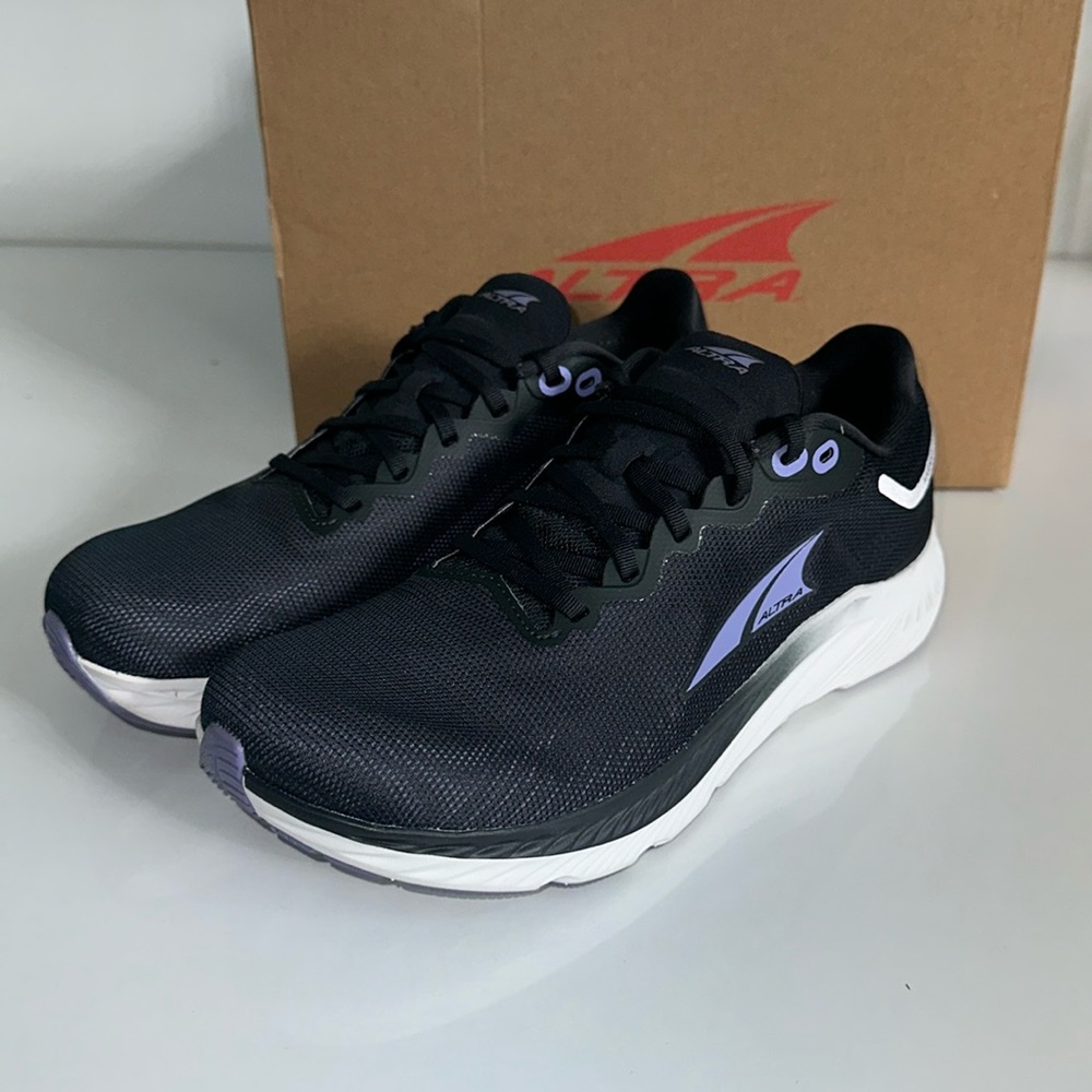 Altra Women Rivera 3